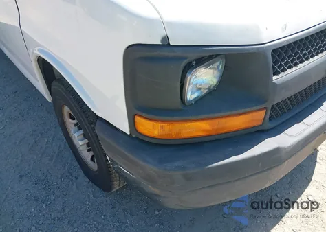 2008 Chevrolet Express Work Van из США, поврежденный, VIN 1GCGG25C781119257